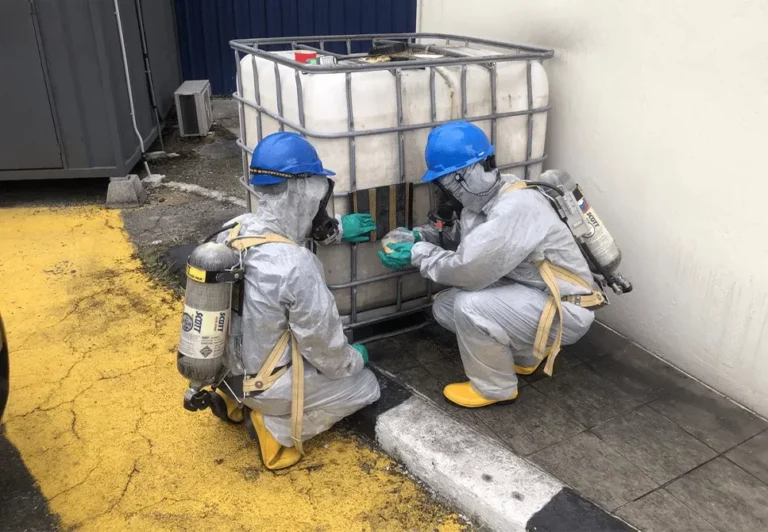 การสรุปบทเรียนและตรวจสอบความเรียบร้อยหลังการฝึกซ้อมหลักสูตร Chemical Spill Control ณ TFGC